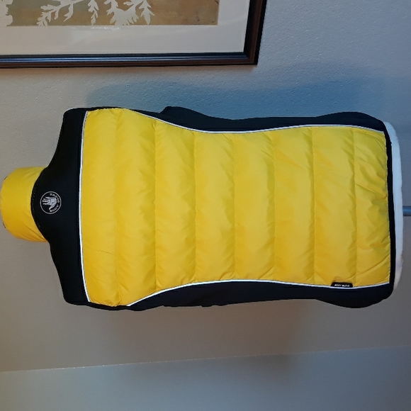 Body Glove Down Filled Full Zip Vest. Size M, NWT. - Picture 3 of 12